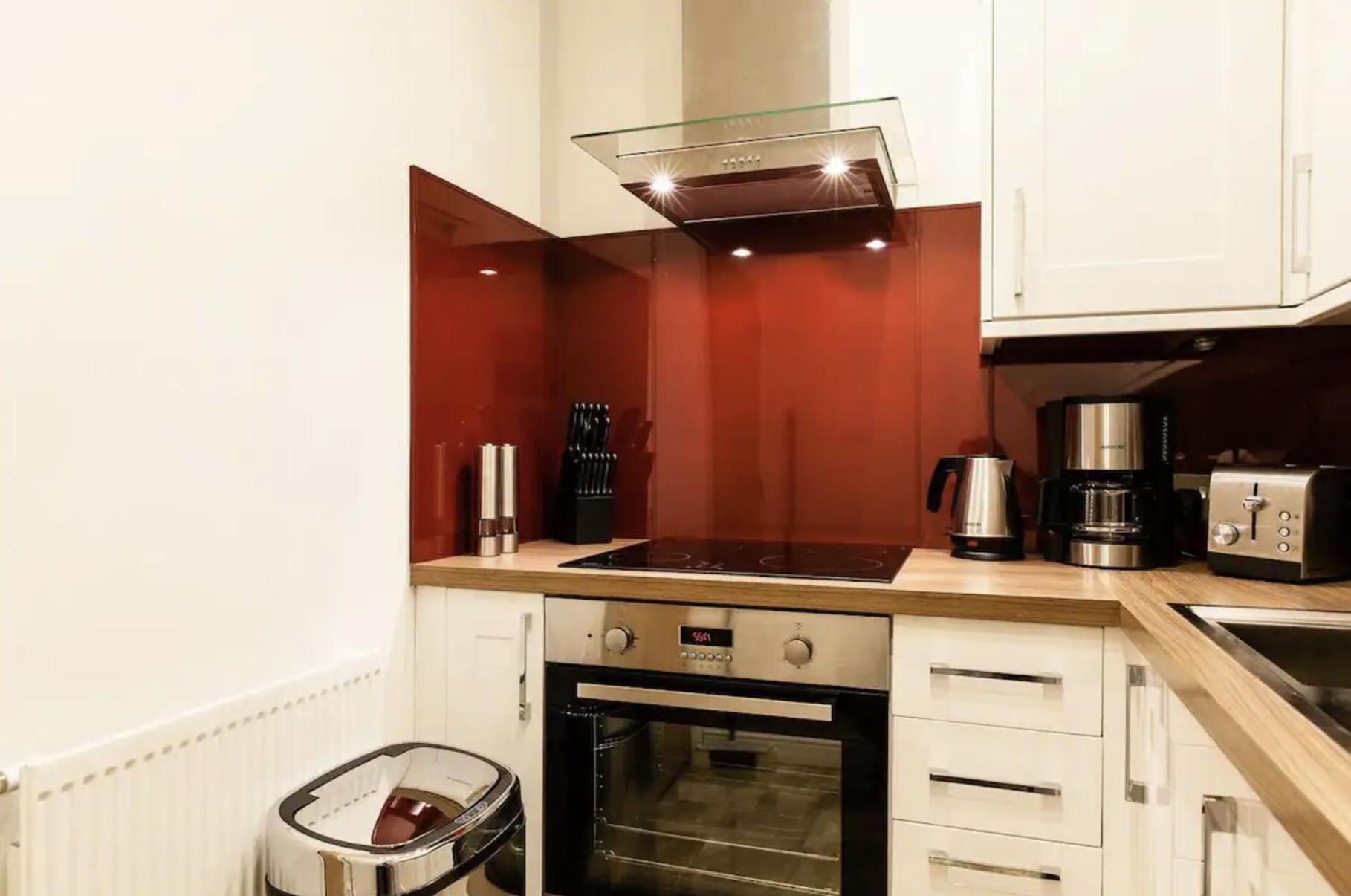 Cool Covent Garden Theatre Design Hub For Families Friends Couples Apartment Londra Exterior foto