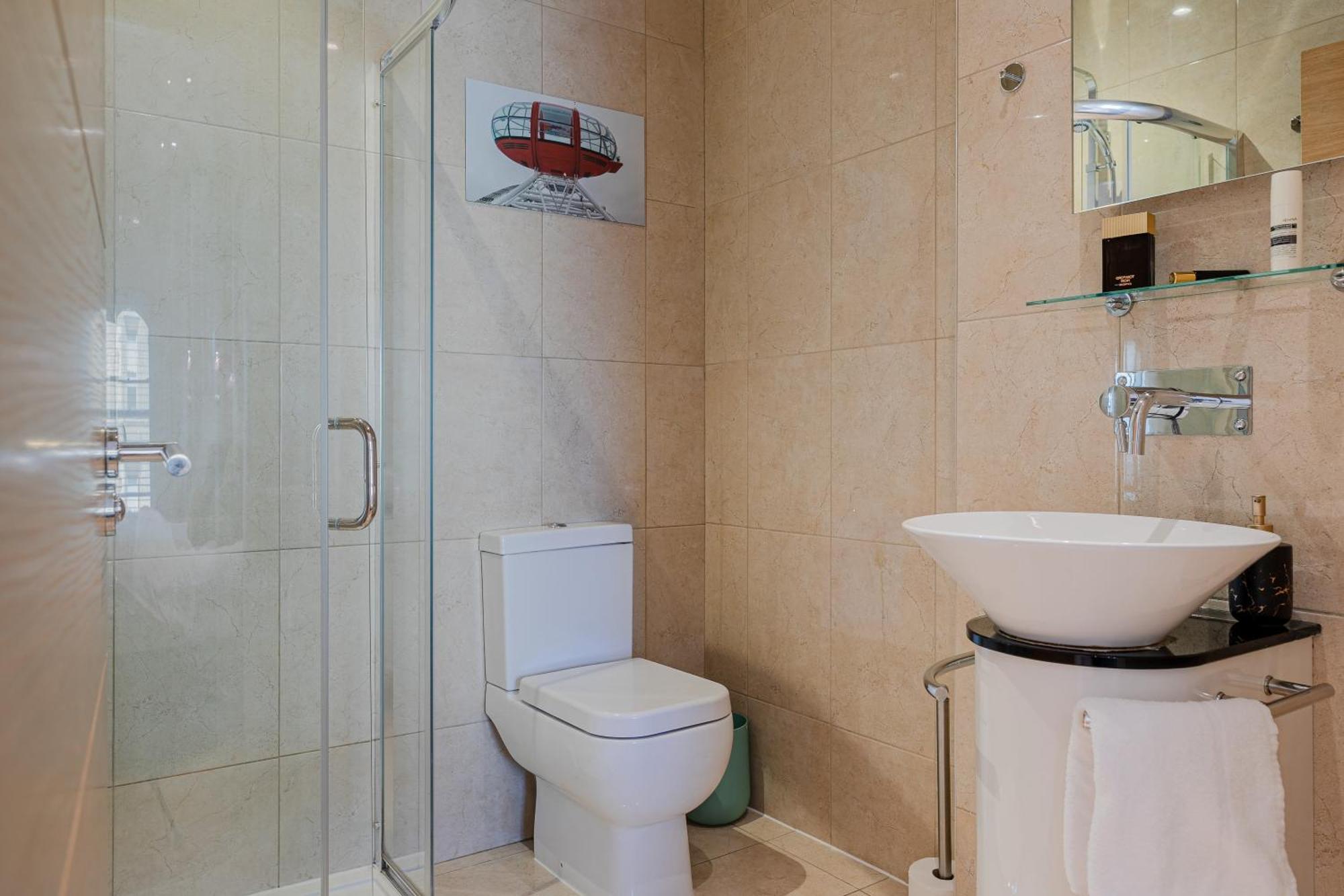 Cool Covent Garden Theatre Design Hub For Families Friends Couples Apartment Londra Exterior foto